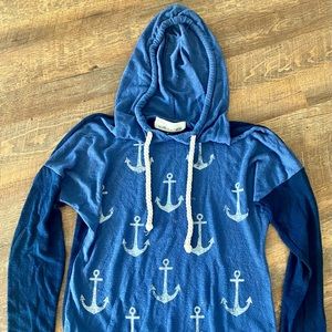 Vintage Havana size large light hoodie with a nautical theme
